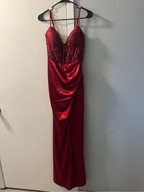 Red Lace Bustier Satin Evening Dress